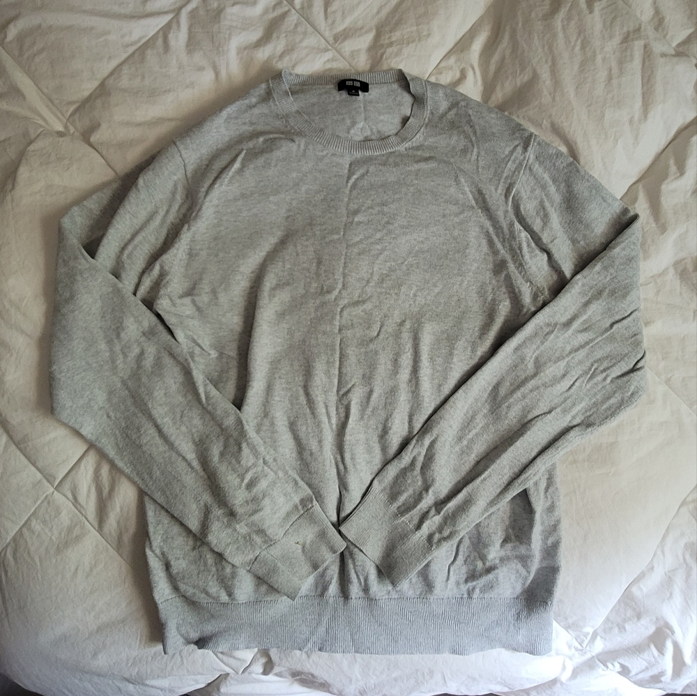 UNIQLO Men's Gray Sweater